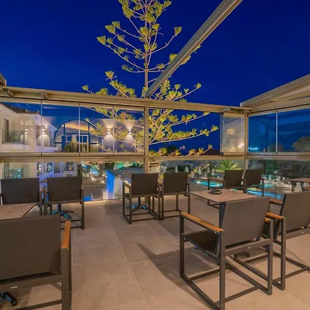 Ξενοδοχείο Katerina Palace 4*