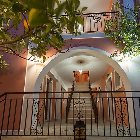 Ξενοδοχείο Katerina Palace 4*