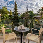 Katerina Palace Argászi